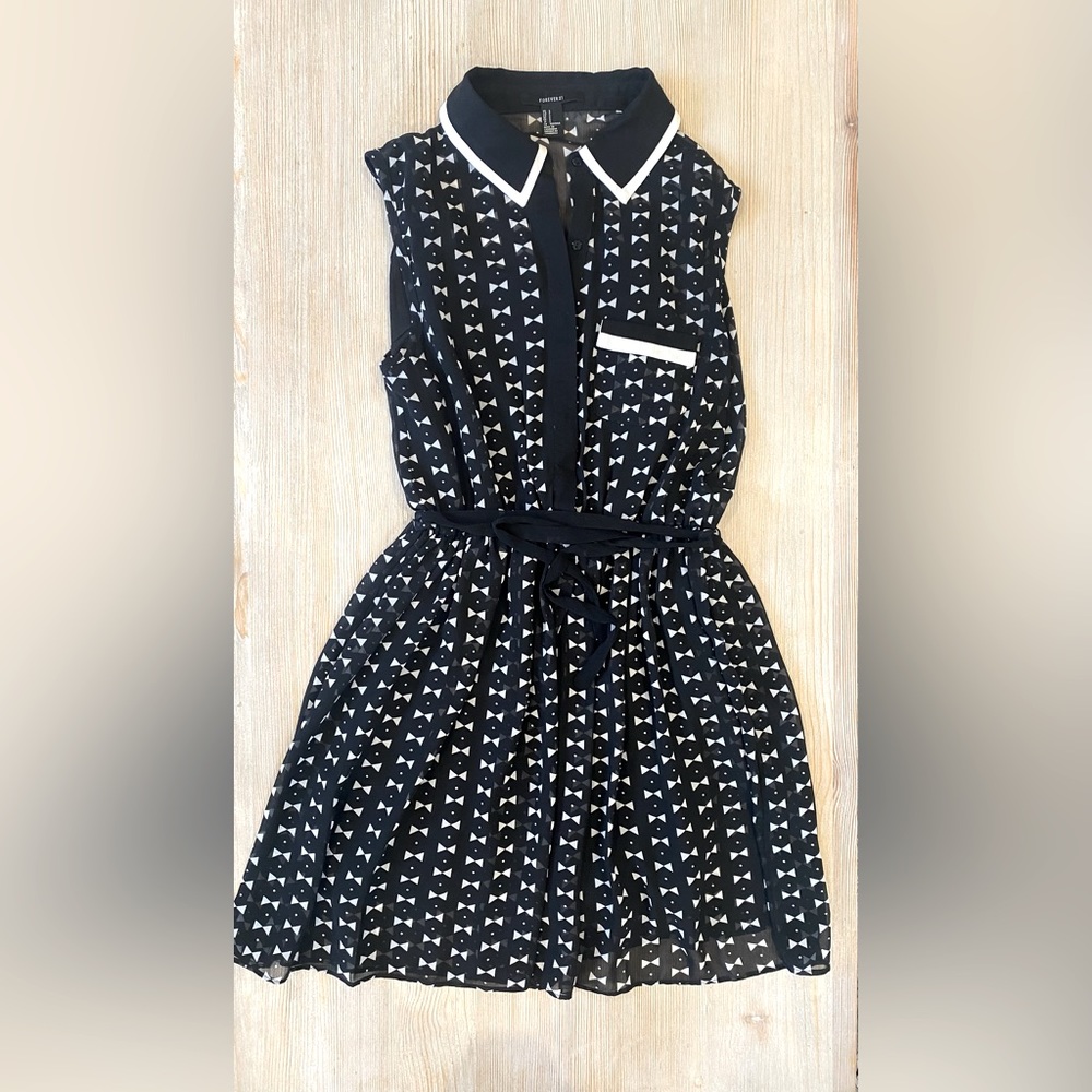 Forever 21 Collar Dress - Black & White Bow